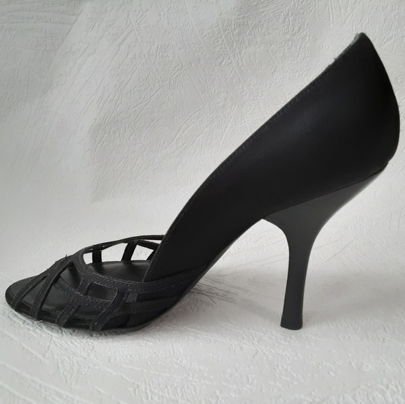 BCBG Maxazria Satin Shoes - Picture 5 of 7